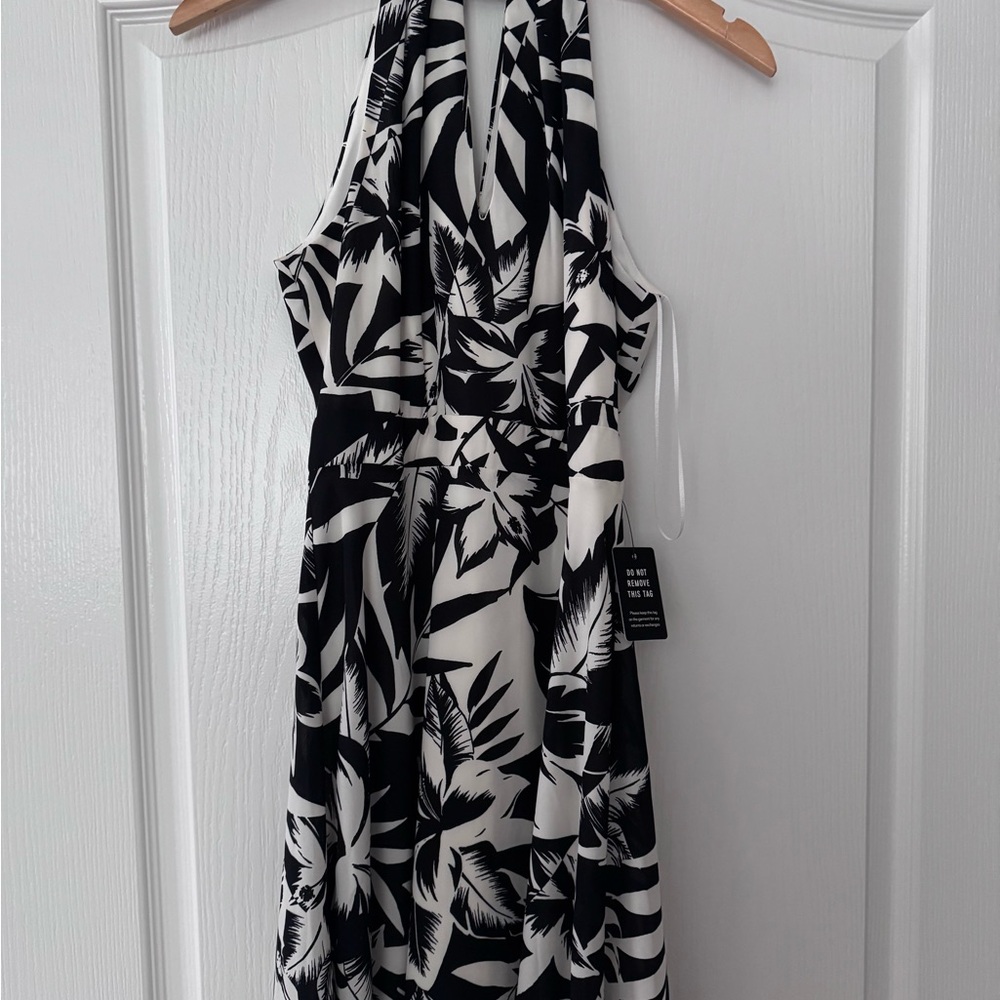 Express Dress | Black and White Halter Dress | Size 4